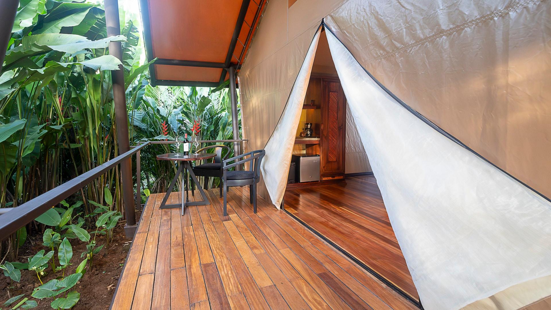 Luxury-Tent-Terrace