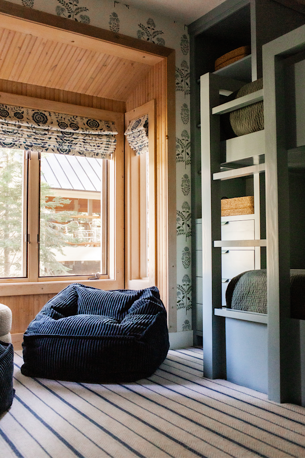 donner-window-alcove