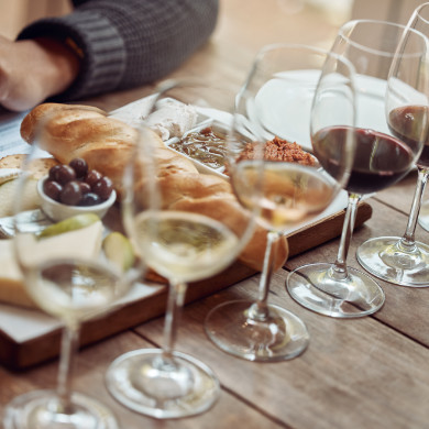 Wine pairings with food at a wine tasting
