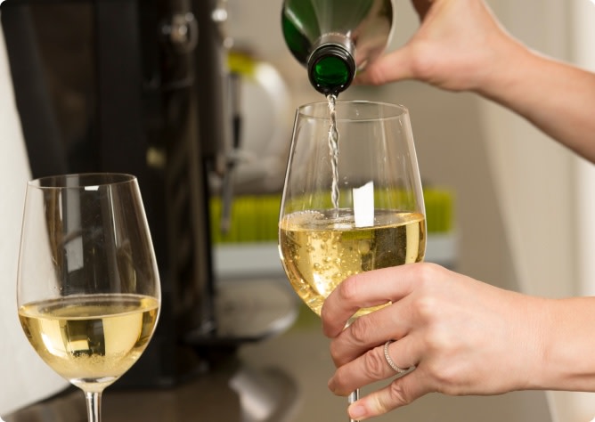 Serving Chardonnay wine