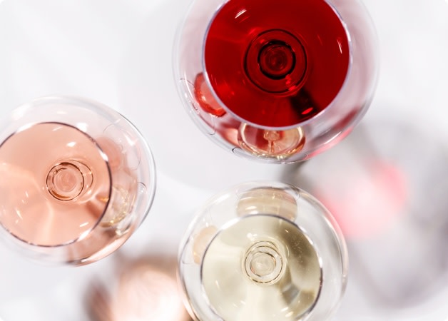 overhead view of glasses of non-alcoholic wine
