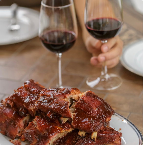 Red wine with barbecue ribs