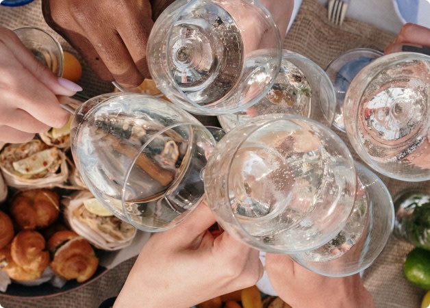 20 Types of White Wine Everyone Should Know