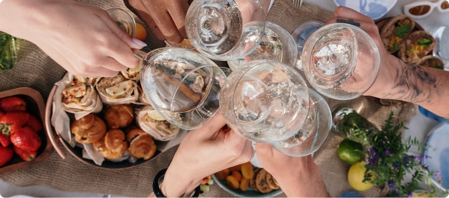 20+ types of white wine everyone should know