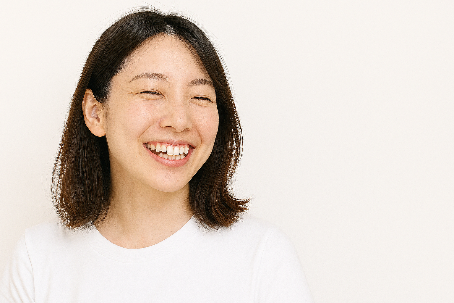 八重歯があってもきれいな人
