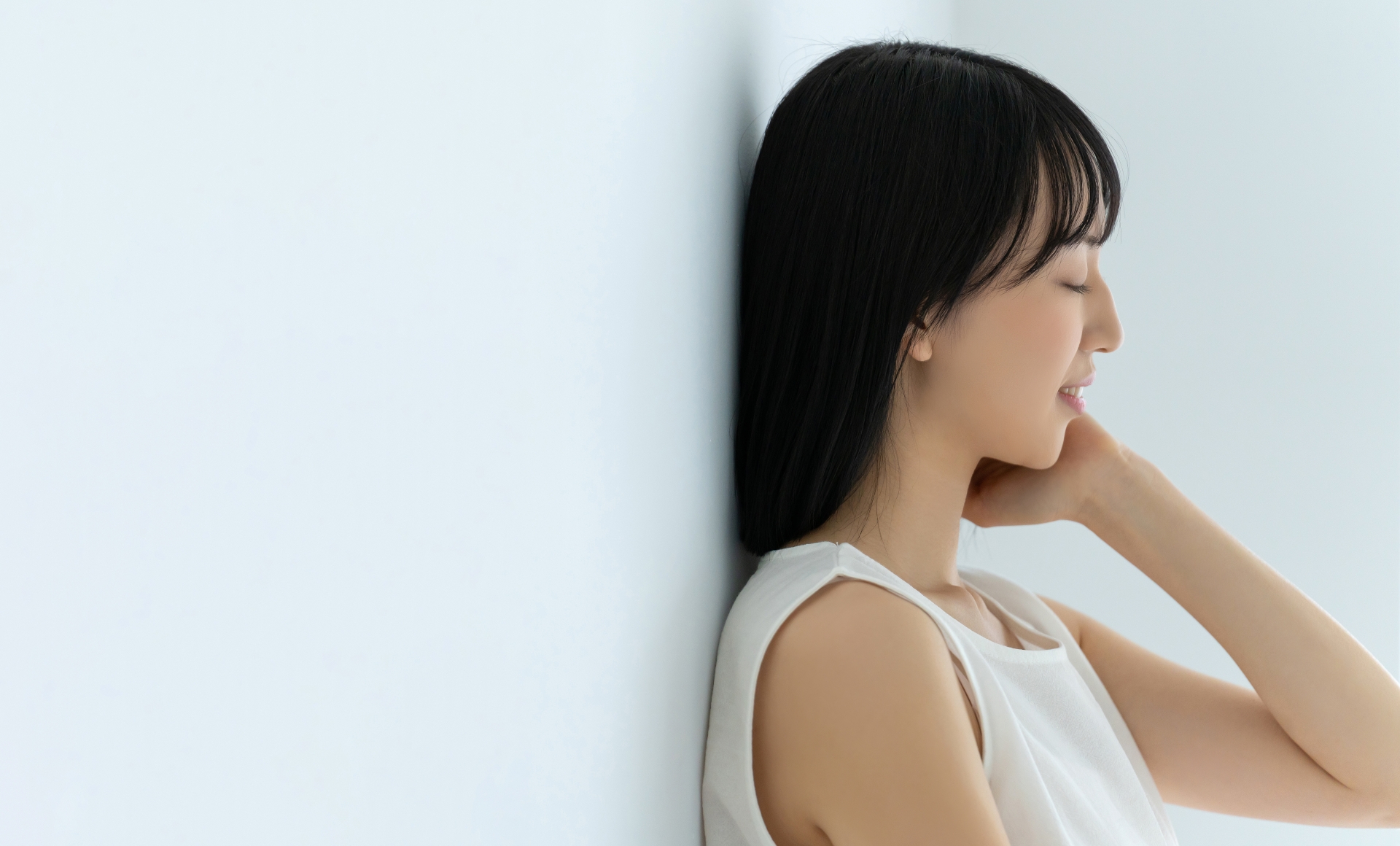 矯正で使うアンカースクリューは痛いの？噛むと痛い・腫れるなど対処法も合わせて解説