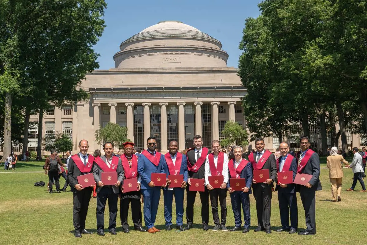Join a global cohort during the immersion weeks image - 6