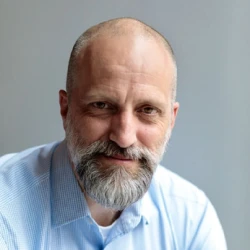 CBT - Faculty - Chris Collins