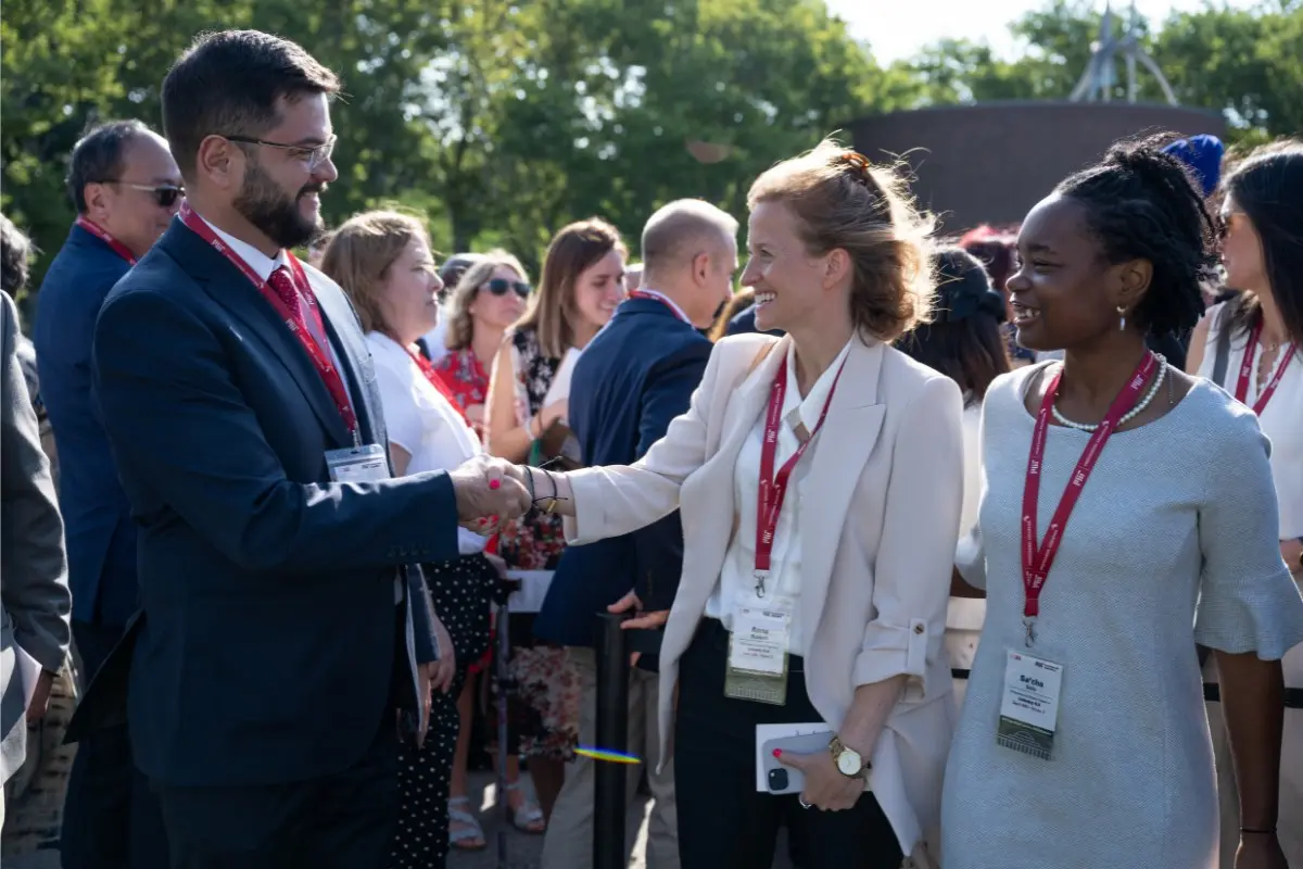 Join a global cohort during the immersion weeks image - 4