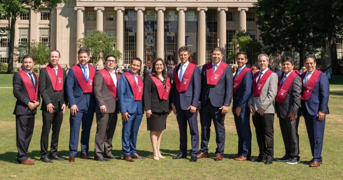 Join a global cohort during the immersion weeks image - 2