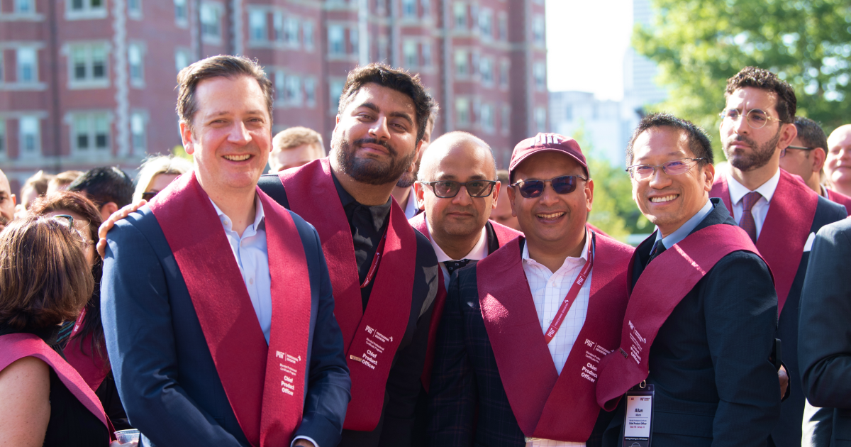 Join a global cohort during the immersion weeks image - 2