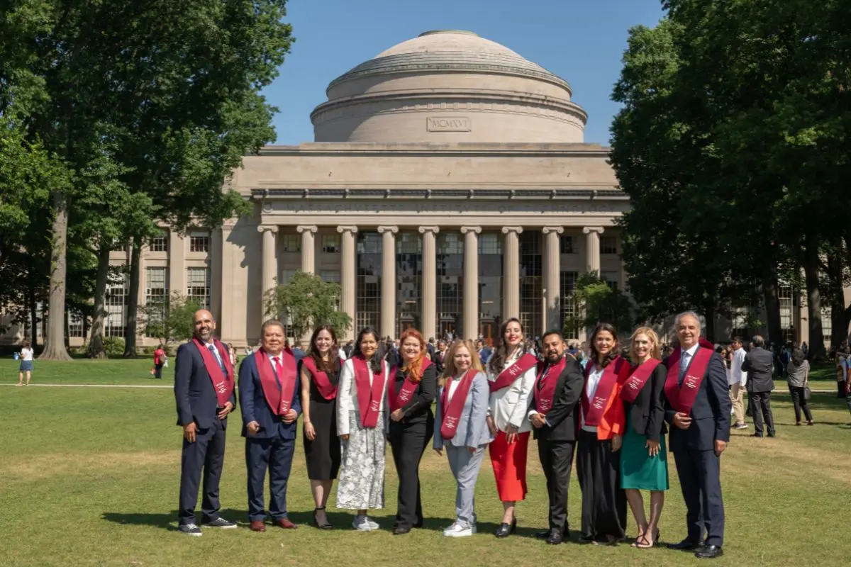 Join a global cohort during the immersion weeks image - 5