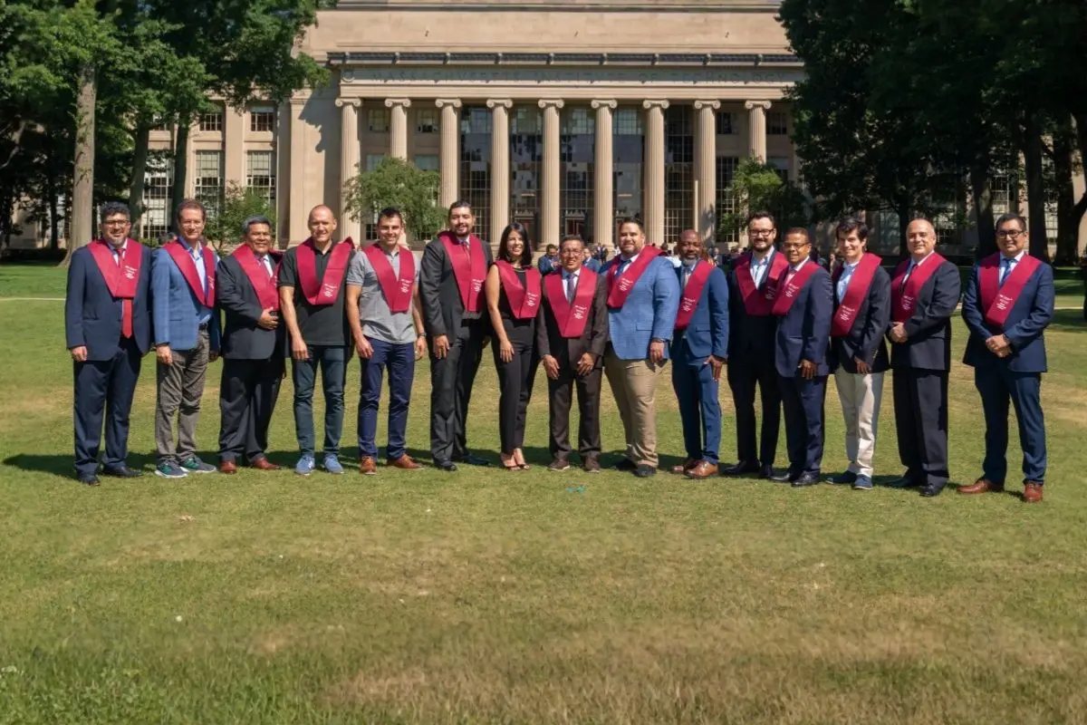 Join a global cohort during the immersion weeks image - 3