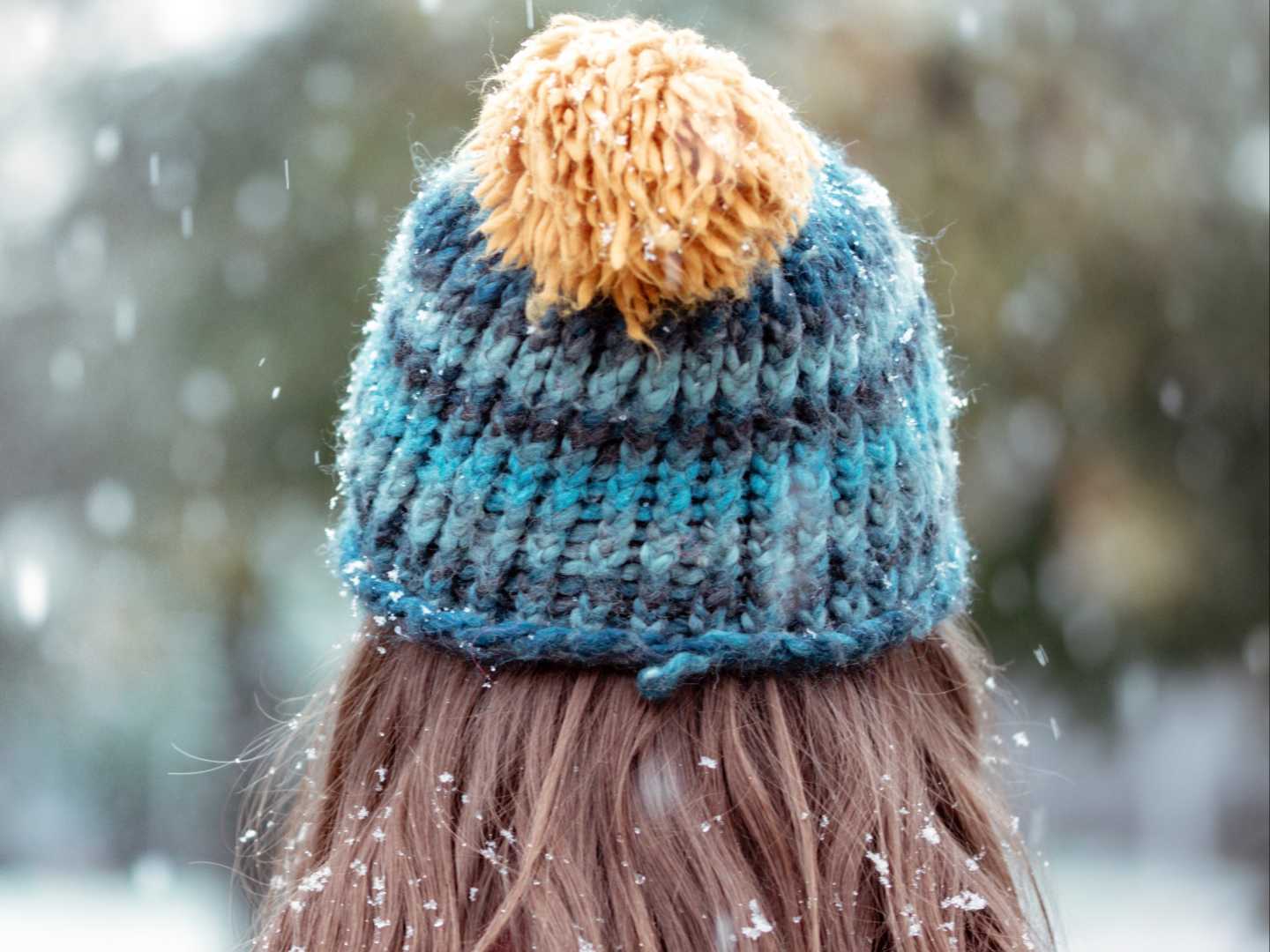 12 Ways to Combat Hair Static in the Winter