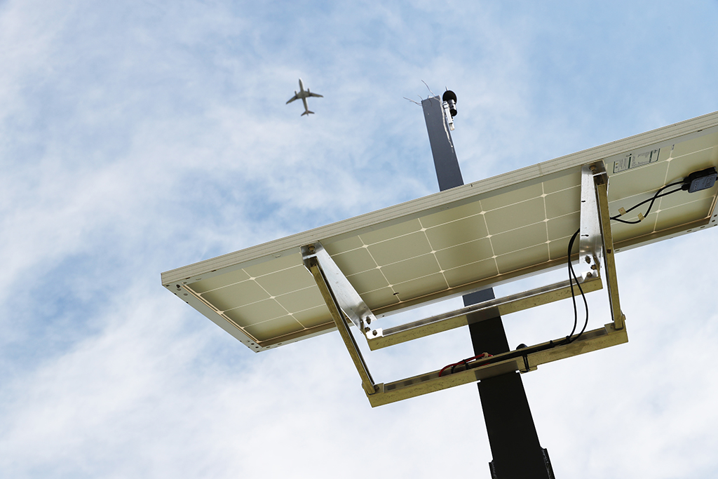 Slide Photo Solar Panel Noise Monitor08