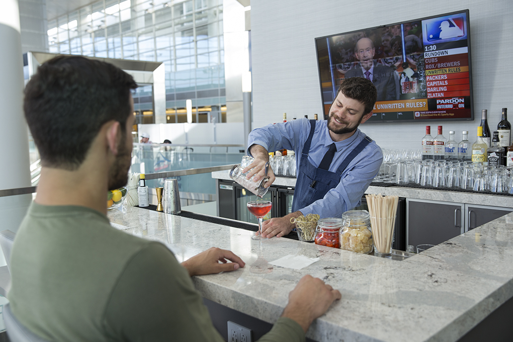 The Club DFW Bar