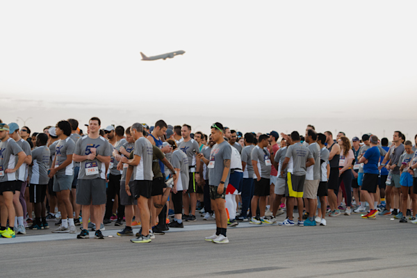 More than 1,300 People Participate in DFW Airport’s ‘5K on the Runway ...