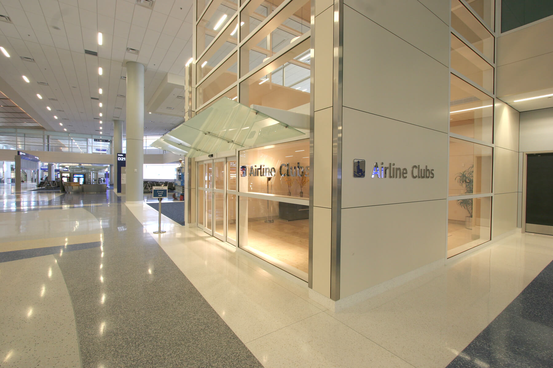 Terminal D Interior 065 D21 airline club