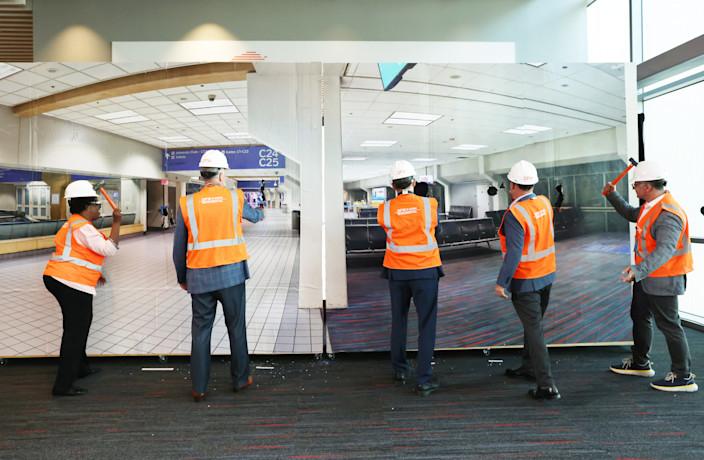 Welcome to Dallas Fort Worth International Airport