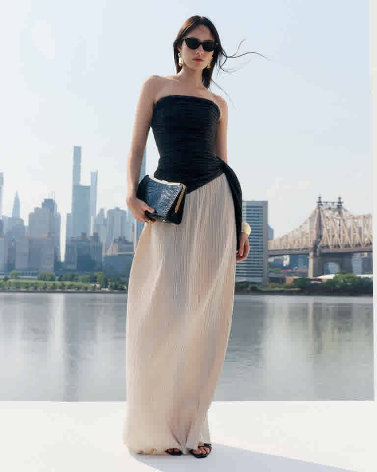 dresses dinner The Bridal Guide- Everything for the bride-to-be Handcrafted magic for little Sleevelesscrew neckLong dressside slit VIDEO Size:XXXXL Formal