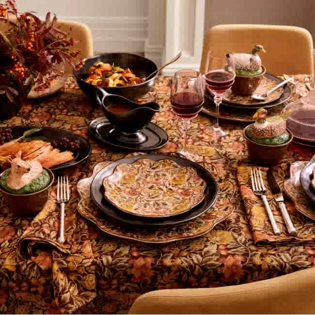 Thanksgiving table settings