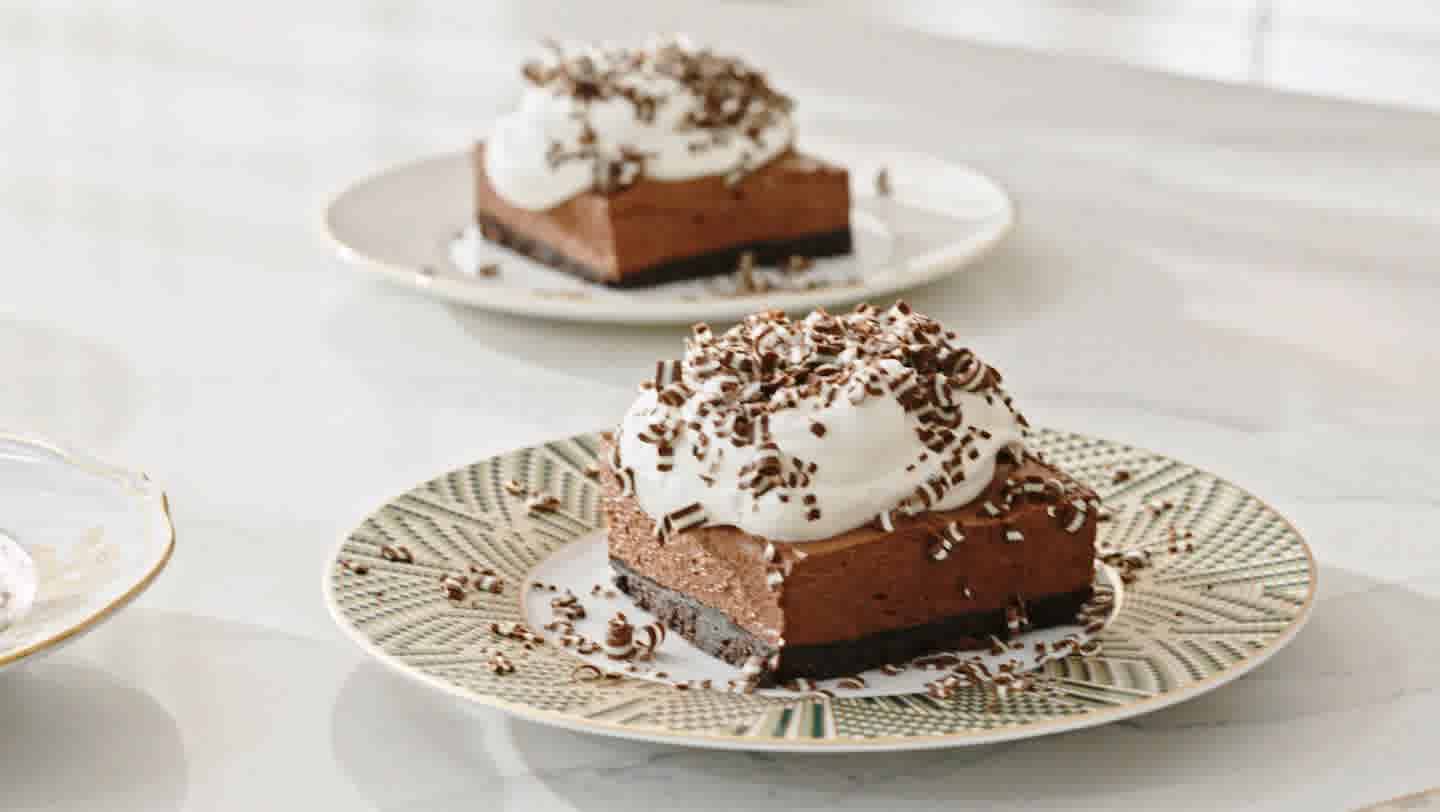 Mint Chocolate Bars With Mascarpone Whipped Cream