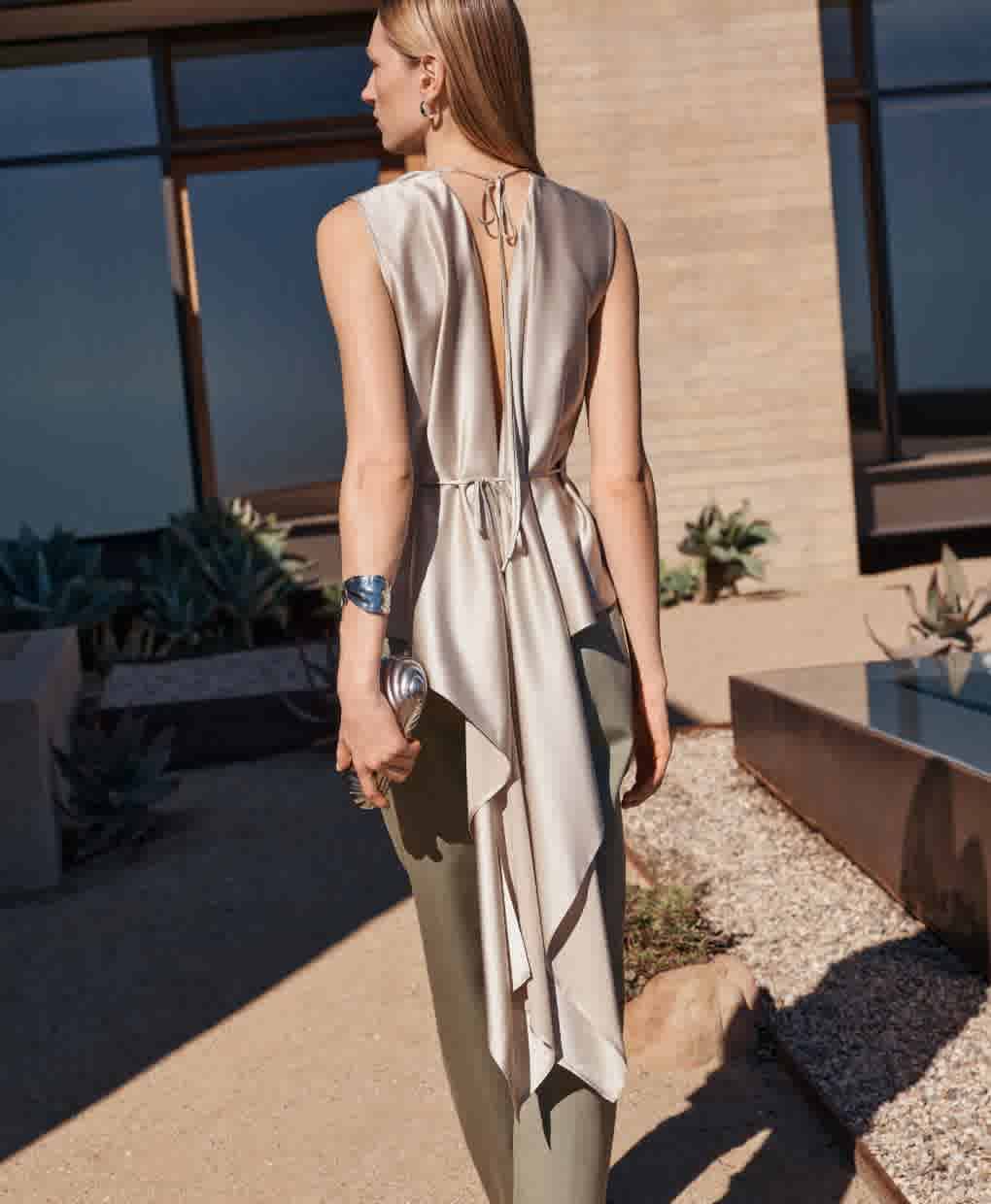 Minimal Nature - Fluid Draping