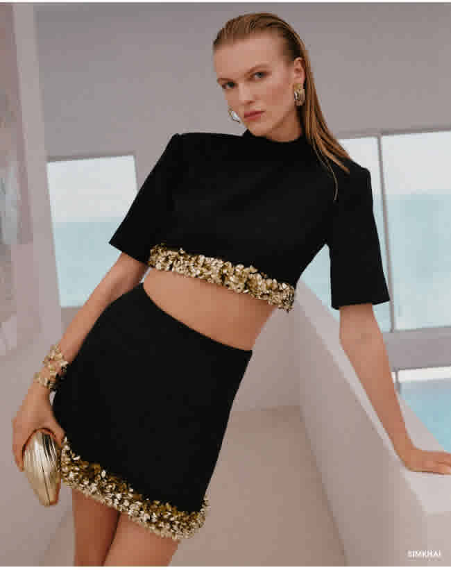 Set to Fête: Holiday Outfits for Women