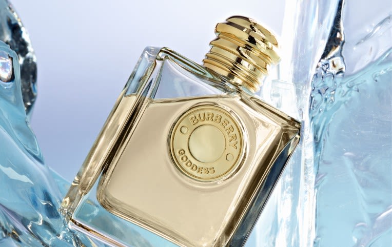 get gifting with olivia jeanette’s fave holiday scents