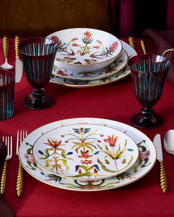 dining &  entertaining