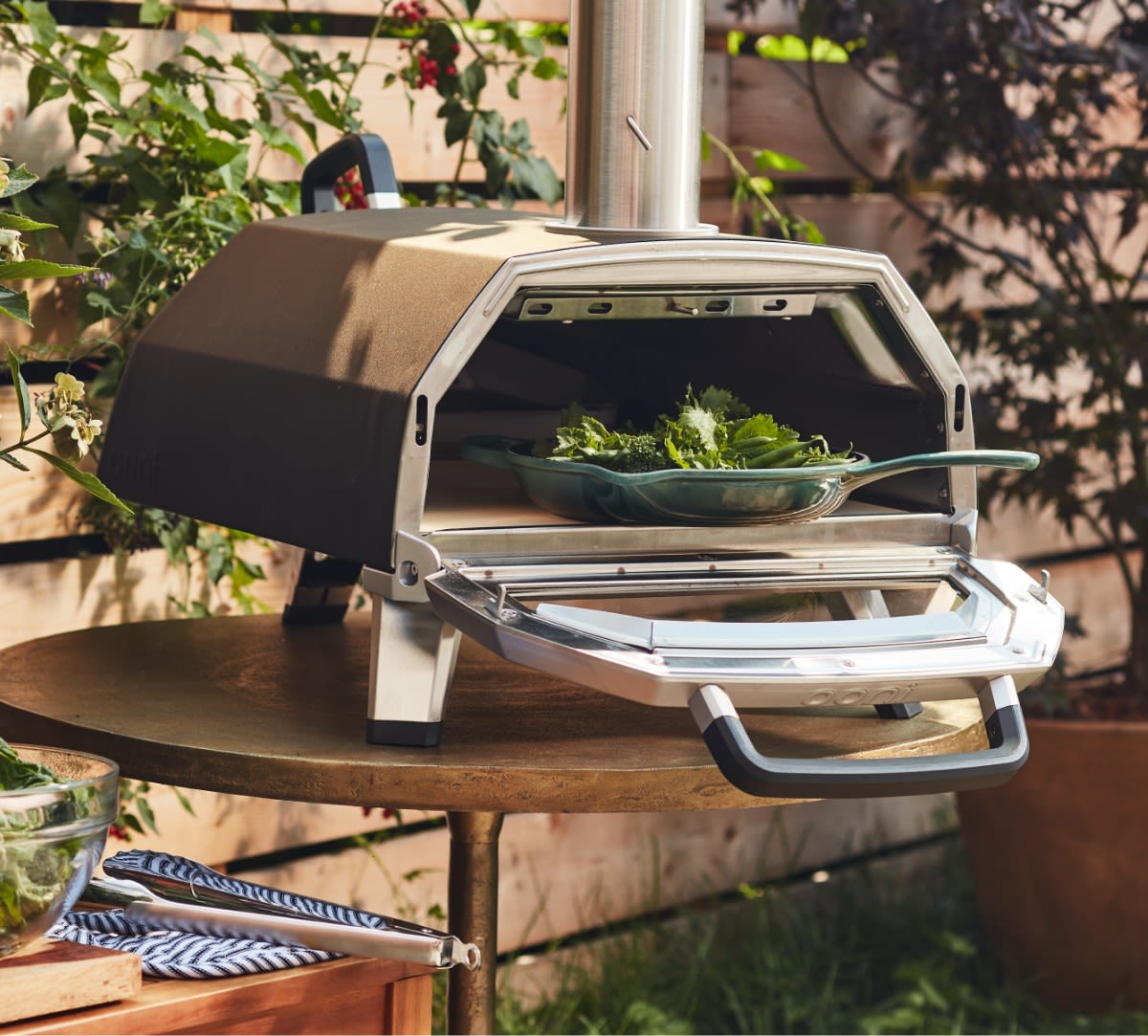 OONI KODA 12 GAS-POWERED PIZZA OVEN