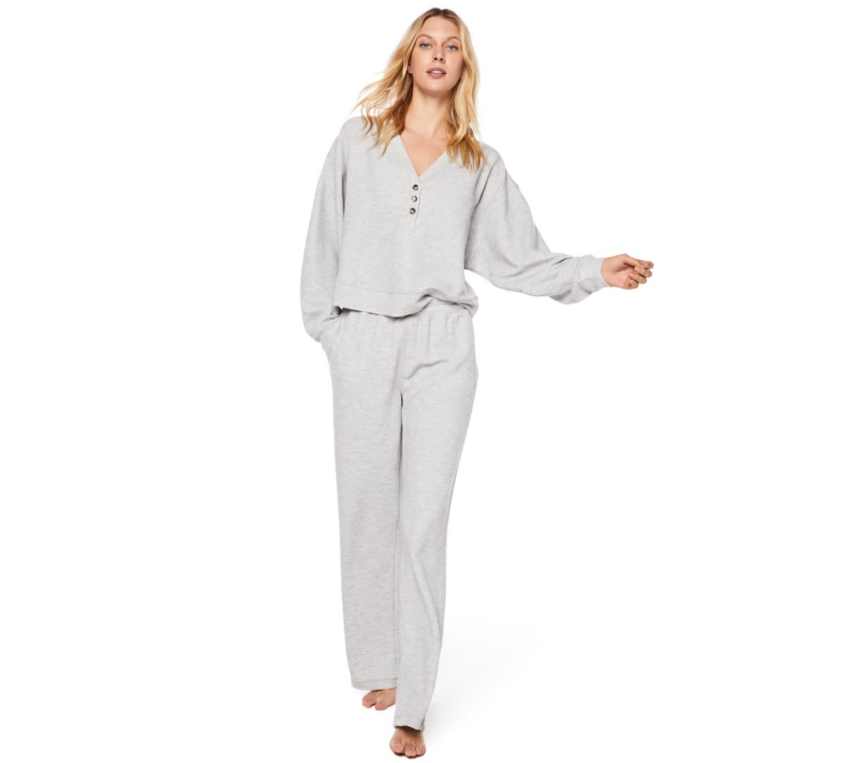 ALO YOGA MICRO-WAFFLE CROPPED HENLEY & PANTS