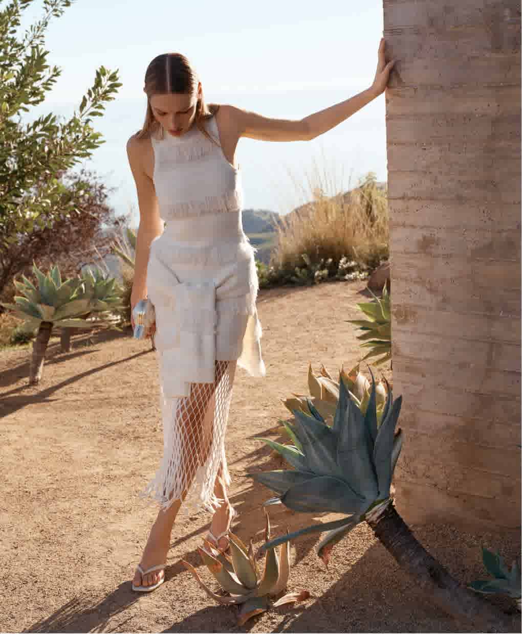 Minimal Nature - Fluid Draping