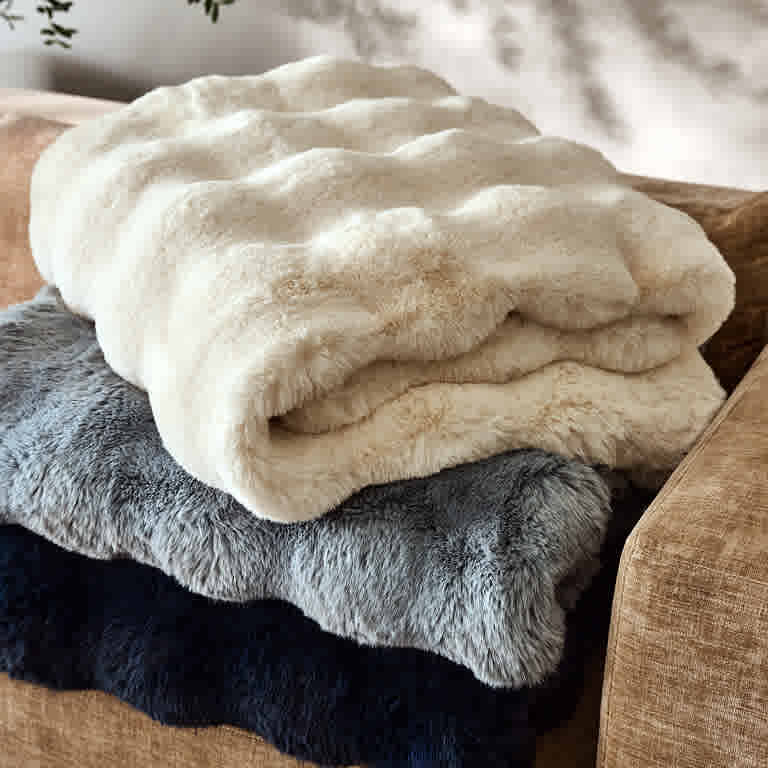 Bedding & Bath - Throw Blankets