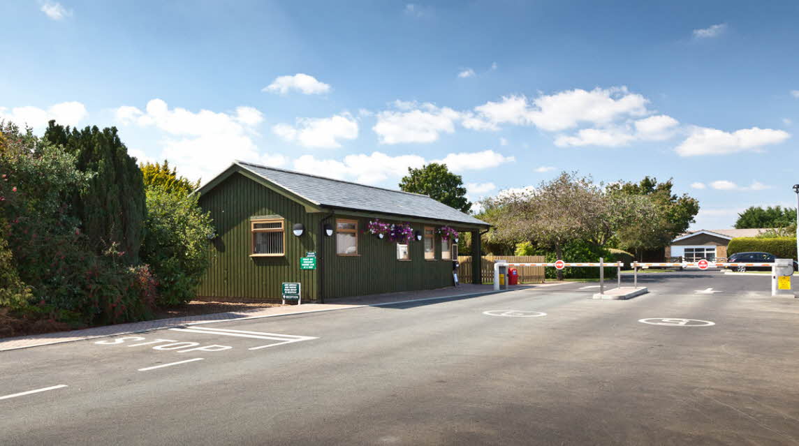 Picture of the reception building at southland club campsite near Newchurch
