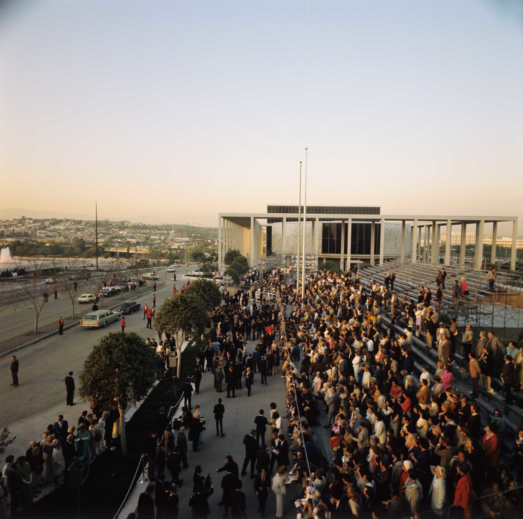 Exterior of the Dorothy Chandler Pavilion, 1969

Courtesy of Academy Awards show photographs, Margaret Herrick Library, Academy of Motion Picture Arts and Sciences, photo: Long Photography 