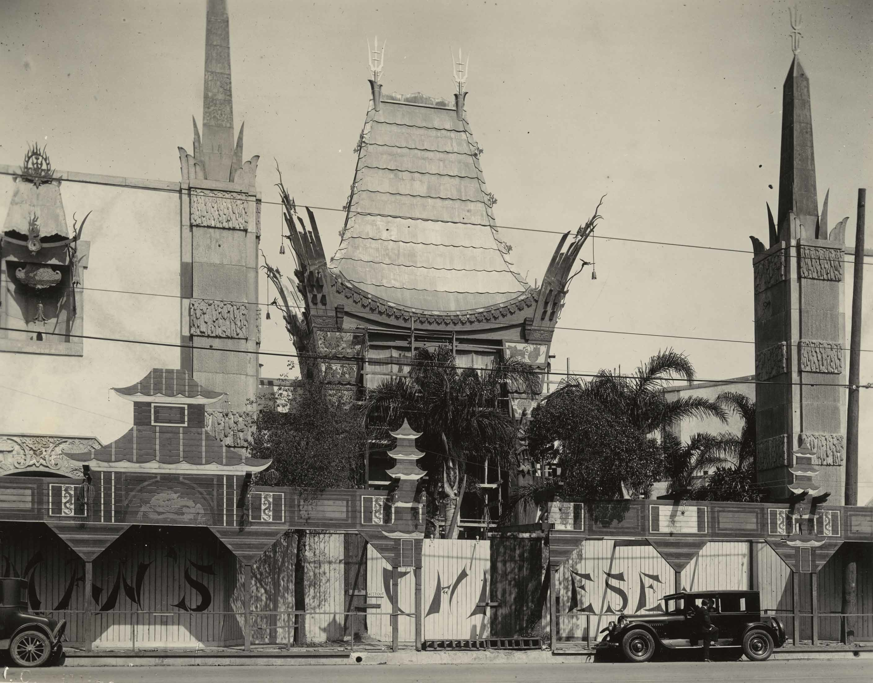 Exterior of Grauman's Chinese Theatre, Los Angeles, California during construction, 1927. Margaret Herrick Library, Academy of Motion Picture Arts and Sciences. 