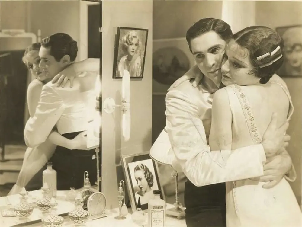 Dec7 GLAMOUR PresentPast1