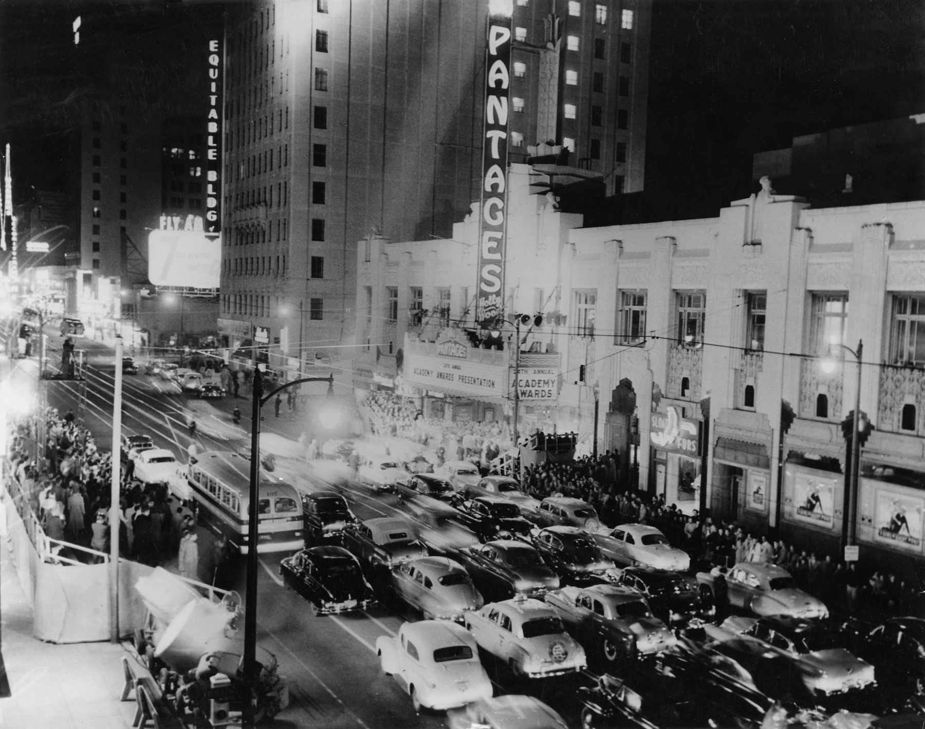 The exterior of the RKO Pantages Theatre during the 1951 Academy Awards ceremony

Courtesy of Academy Awards show photographs, Margaret Herrick Library, Academy of Motion Picture Arts and Sciences 