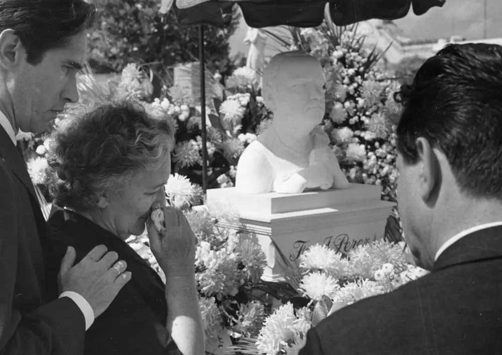 Preservation Conversation: Death of a Bureaucrat