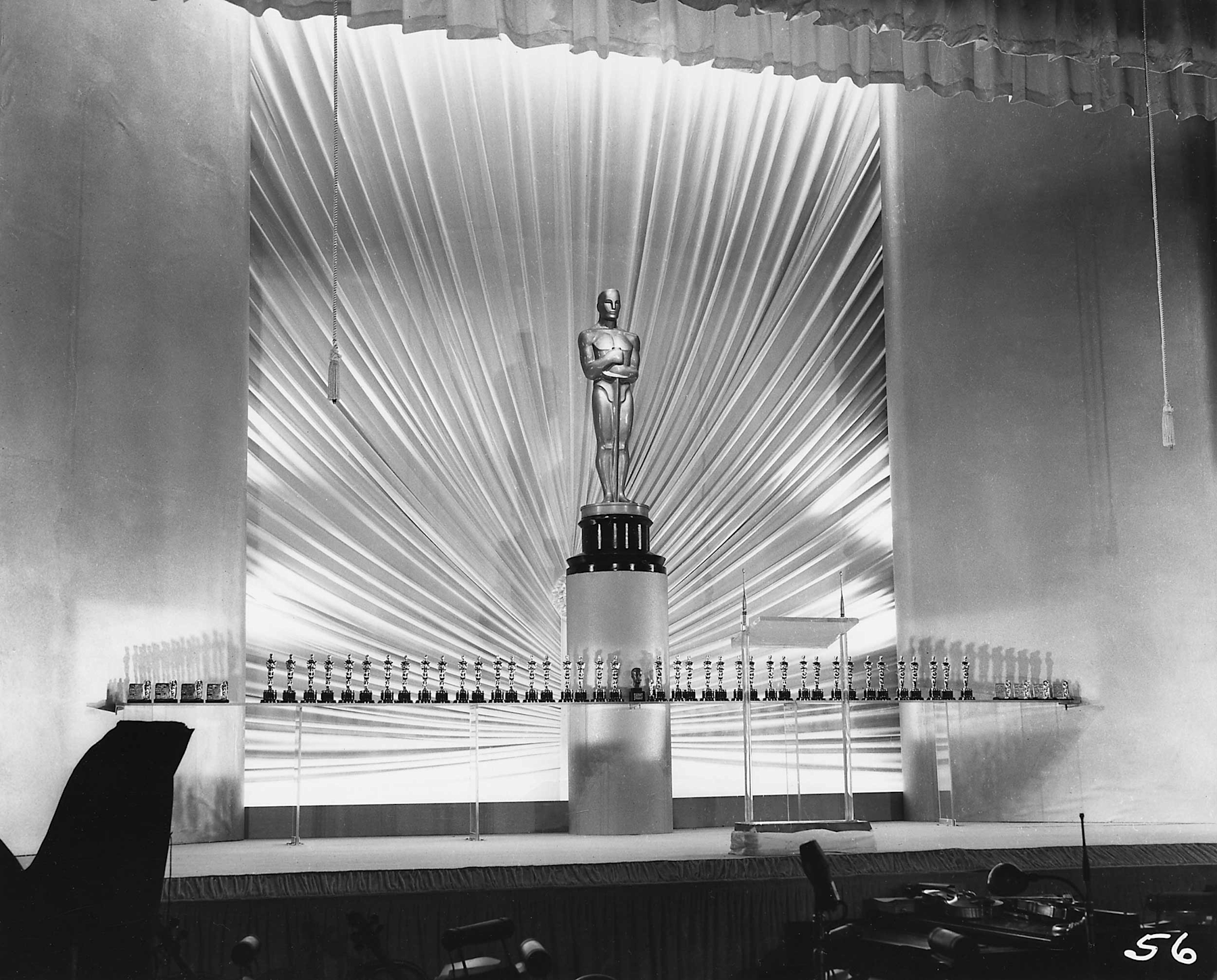 The Academy Awards stage, 1949

Courtesy of Academy Awards show photographs, Margaret Herrick Library, Academy of Motion Picture Arts and Sciences 