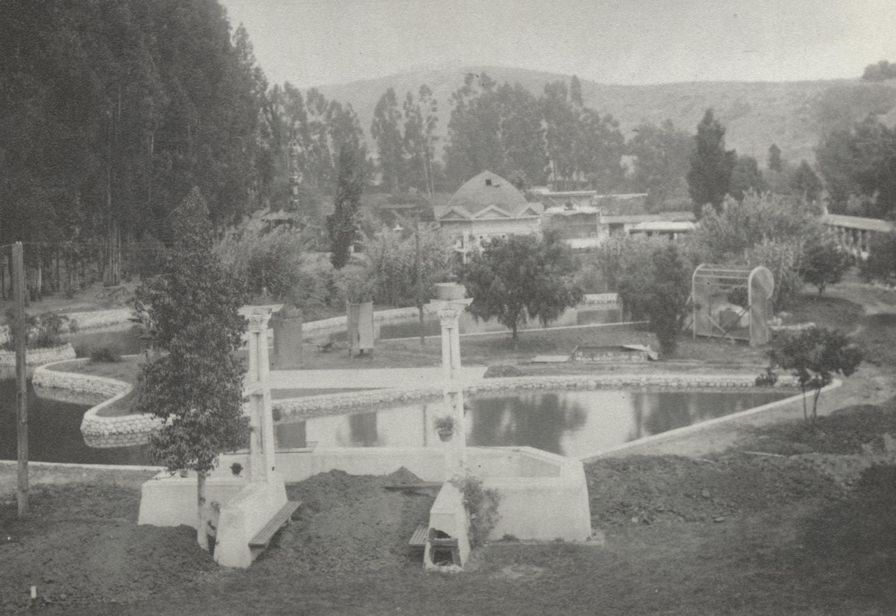 A view of the gardens and pond in the Selig Polyscope Co., ca. 1913, courtesy of Margaret Herrick Library, Academy of Motion Picture Arts and Sciences. 
