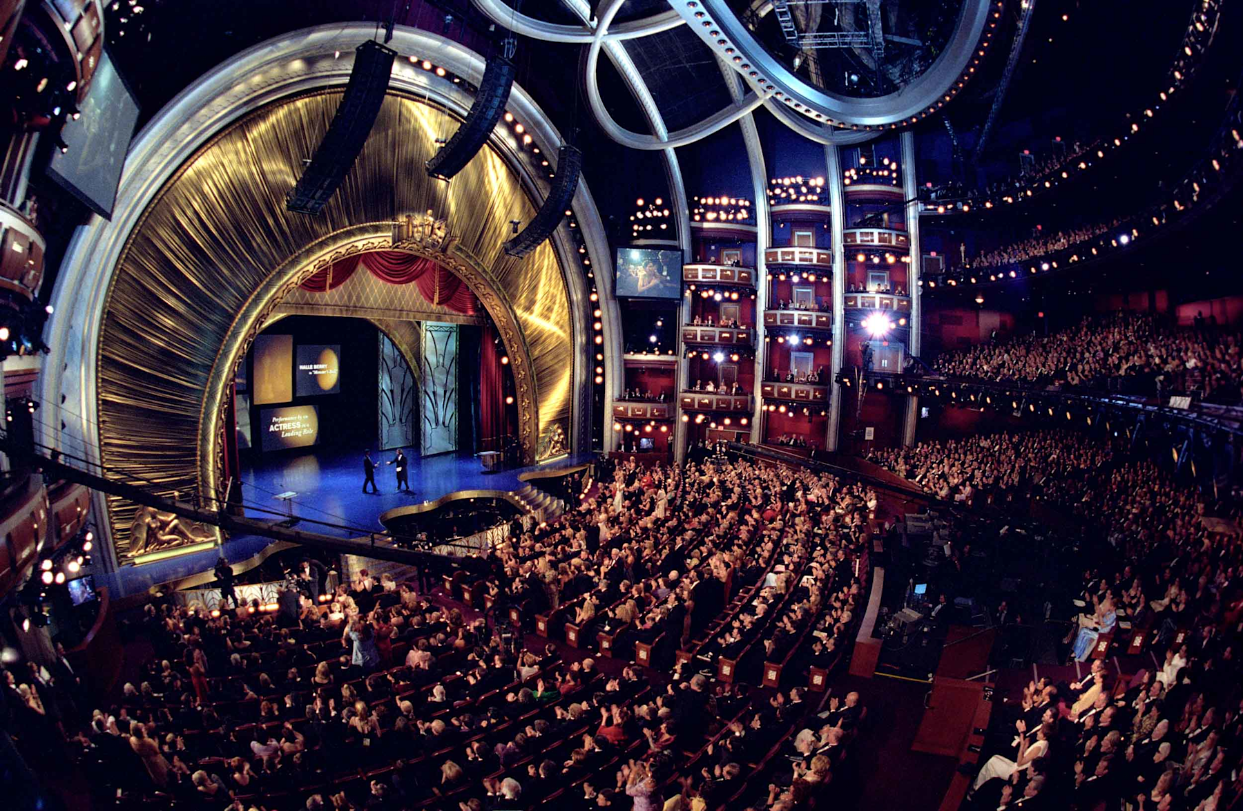 The interior of the Kodak Theatre during the Academy Awards ceremony, 2001
Courtesy of Academy Awards show photographs, Margaret Herrick Library, Academy of Motion Picture Arts and Sciences, photo: Long Photography