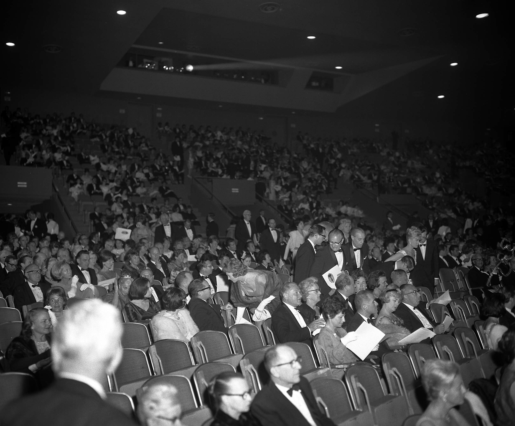 The audience at the 1963 Academy Awards ceremony in the Santa Monica Civic Auditorium 

Courtesy of Academy Awards show photographs, Margaret Herrick Library, Academy of Motion Picture Arts and Sciences 