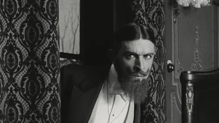 Equipped with lavish sets and costume designs, the first chapter of Louis Feuillade’s interpretation of Fantômas is a thrilling gateway to the entire series.