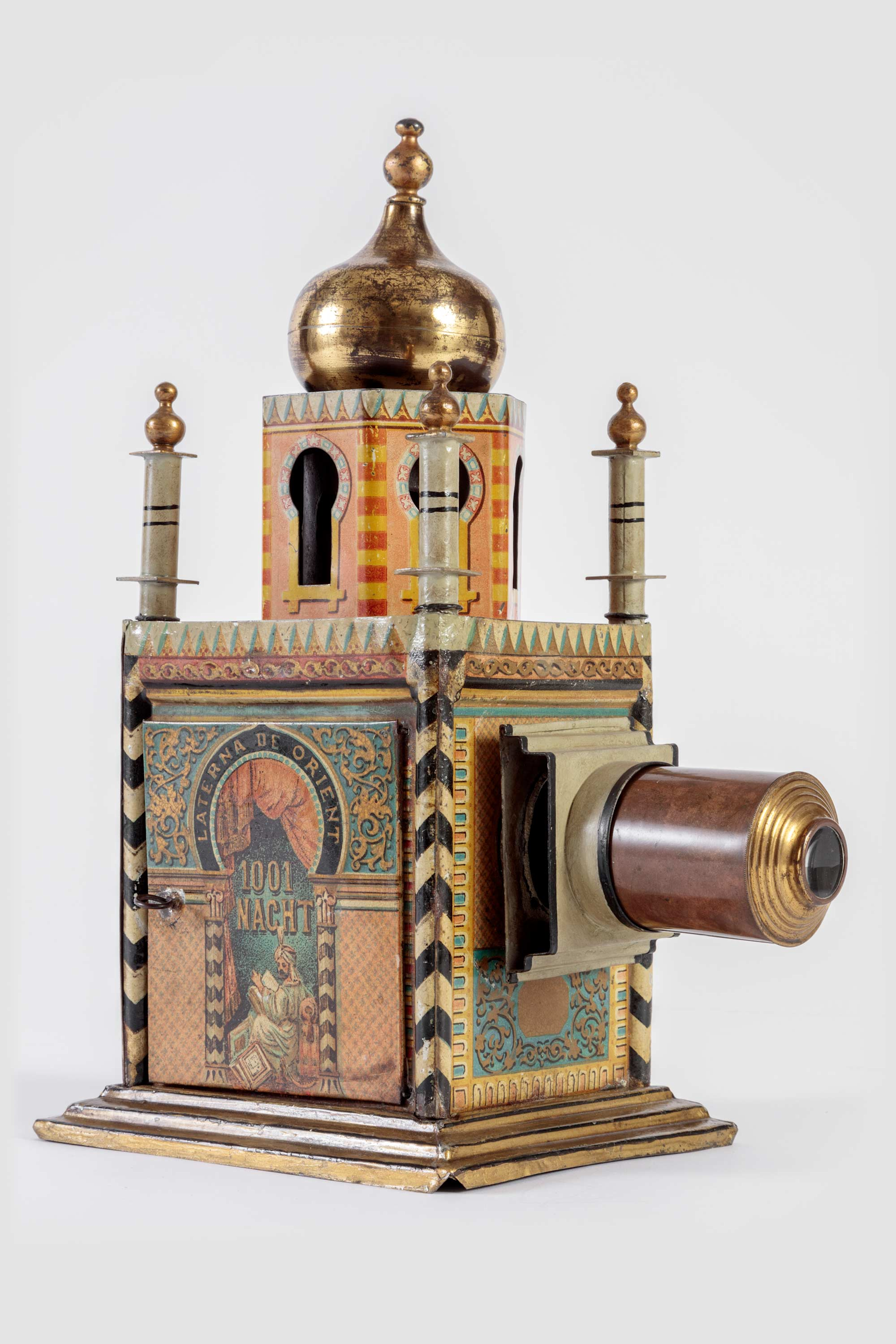 'Laterna de Orient No 209 Märchen 1001 Nacht,' Germany, 1890. Academy Museum of Motion Pictures, Collection of Akram Miknas. Photo by Joshua White, JWPictures/©Academy Museum Foundation