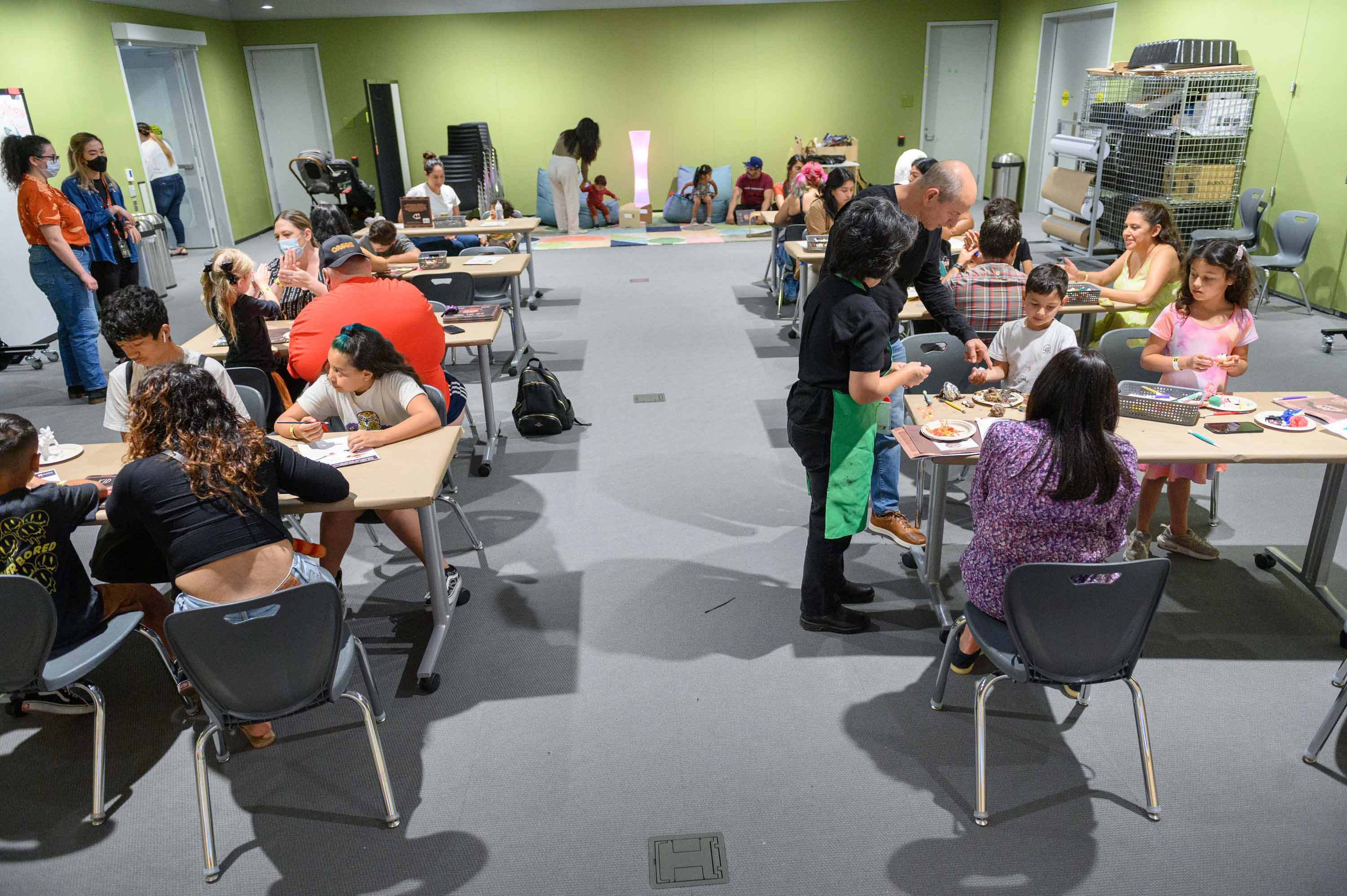 Family Workshop in Shirley Temple Education Studio