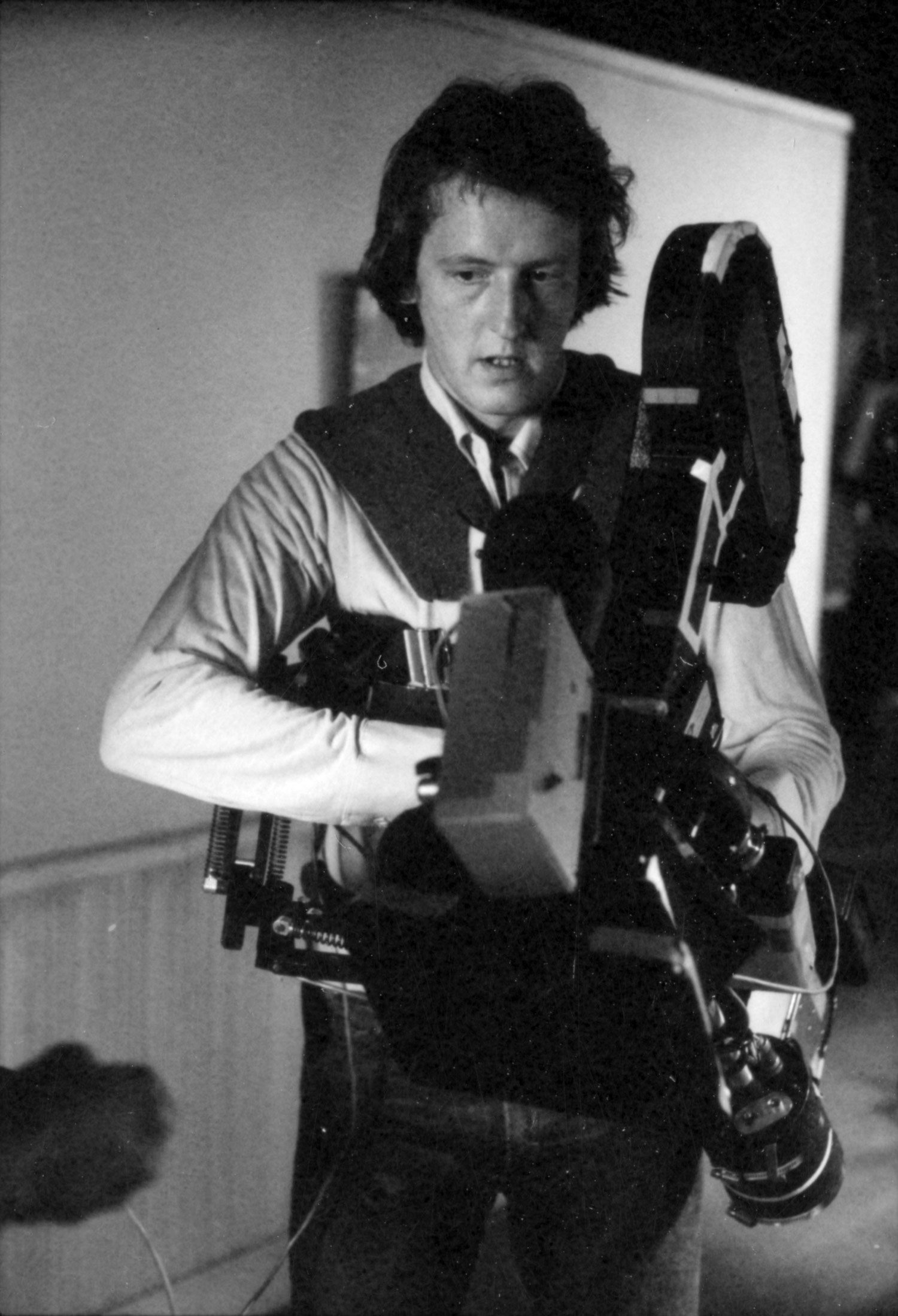  Steadicam operator Garrett Brown during the production of <i>Bound for Glory</i> (USA, 1976). Metro-Goldwyn-Mayer/UA photographs, Margaret Herrick Library, Academy of Motion Picture Arts and Sciences.
 