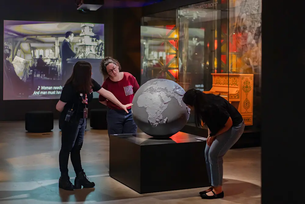Curator's View Tours: Casablanca
