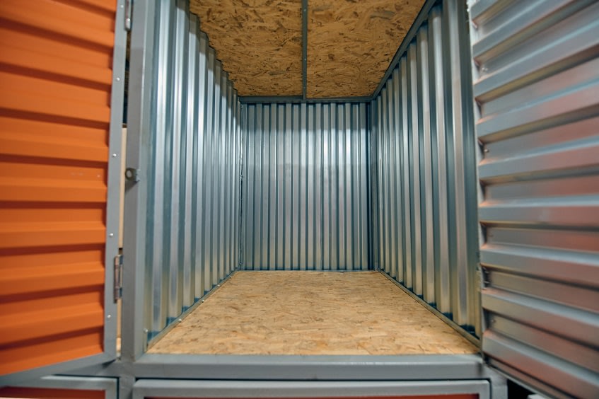 Insulation of a shipping container | Omida VLS